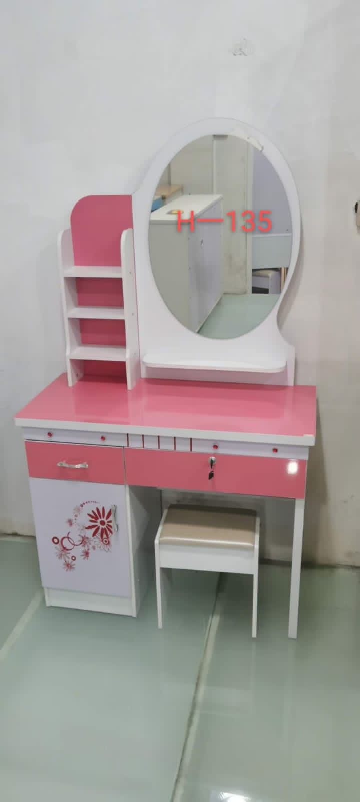 DRESSING TABLE WITH MIRROR AND STOOL