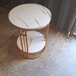 STRONG CORNER STOOL